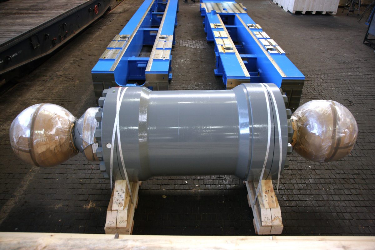 zdas-tezebni-prumysl-01-hydraulicke-valce